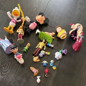 Disney Colorful Action Figure Playset